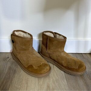 ◾️3/$25 UGG Kids Jona Boot